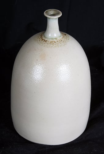 White Bottle - Alexis Dillon | PHOTOGRAPHER