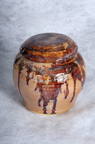 Small Lidded Jar - Alexis Dillon | PHOTOGRAPHER