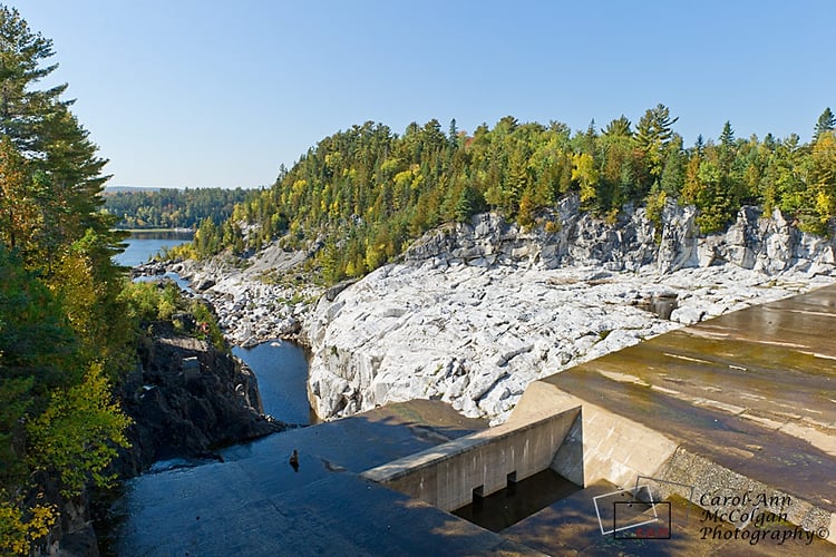 106 - Barrage Paugan / Paugan Dam - www.camphoto.ca