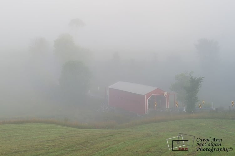125 - Pont du ruisseau Meech / Meech Creek Bridge - www.camphoto.ca