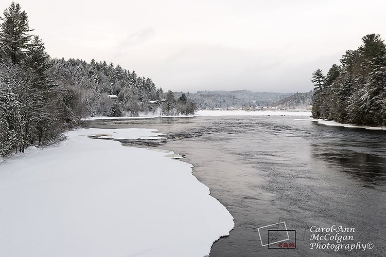 194 - Wakefield du pont couvert / Wakefield from Covered Bridge - www.camphoto.ca