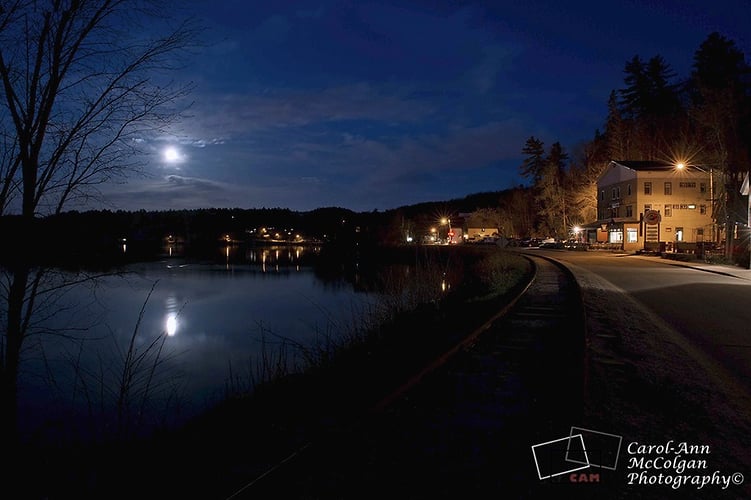27 - Pleine lune à Wakefield / Wakefield Full Moon - www.camphoto.ca