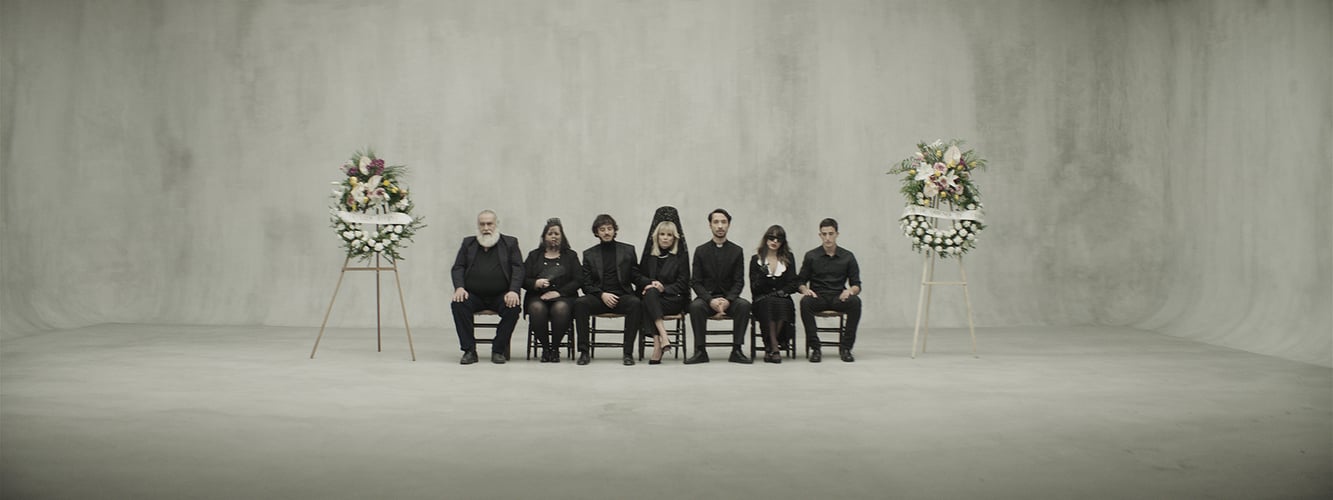 Empire Medium Length Art Film - JAVIER CORTÉS