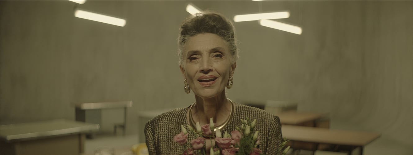 Empire Medium Length Art Film - JAVIER CORTÉS