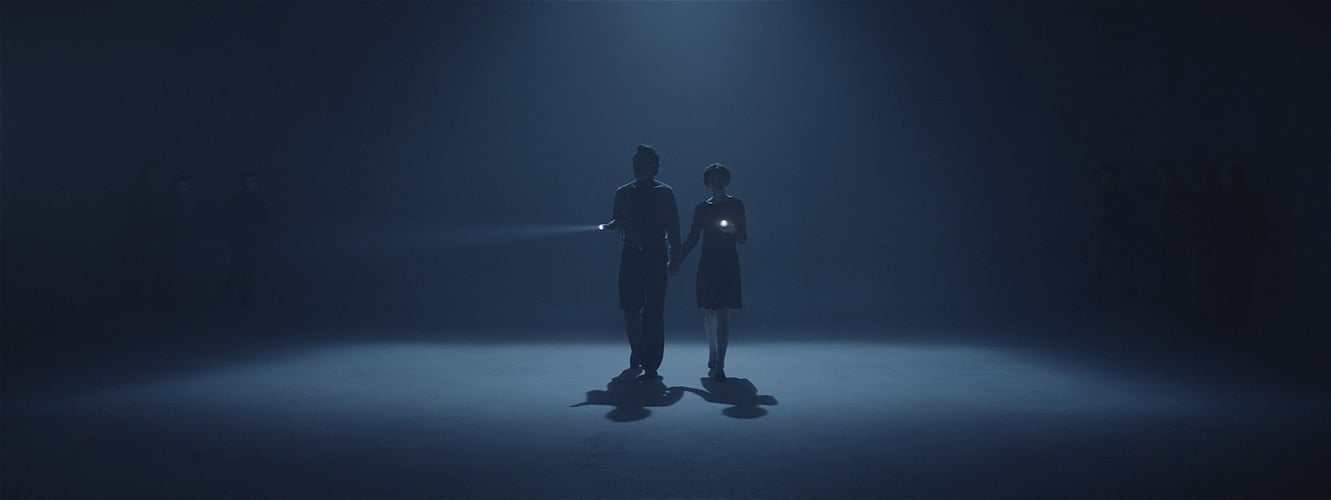 Empire Medium Length Art Film - JAVIER CORTÉS