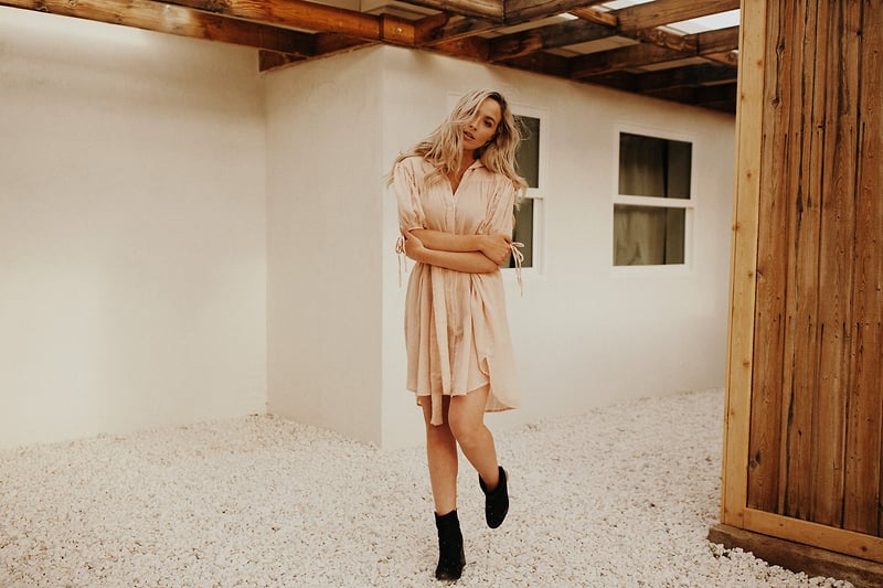 Emily Everett Joshua Tree Ca 2 - Jordan Voth | Portrait & Lifestyle Photographer