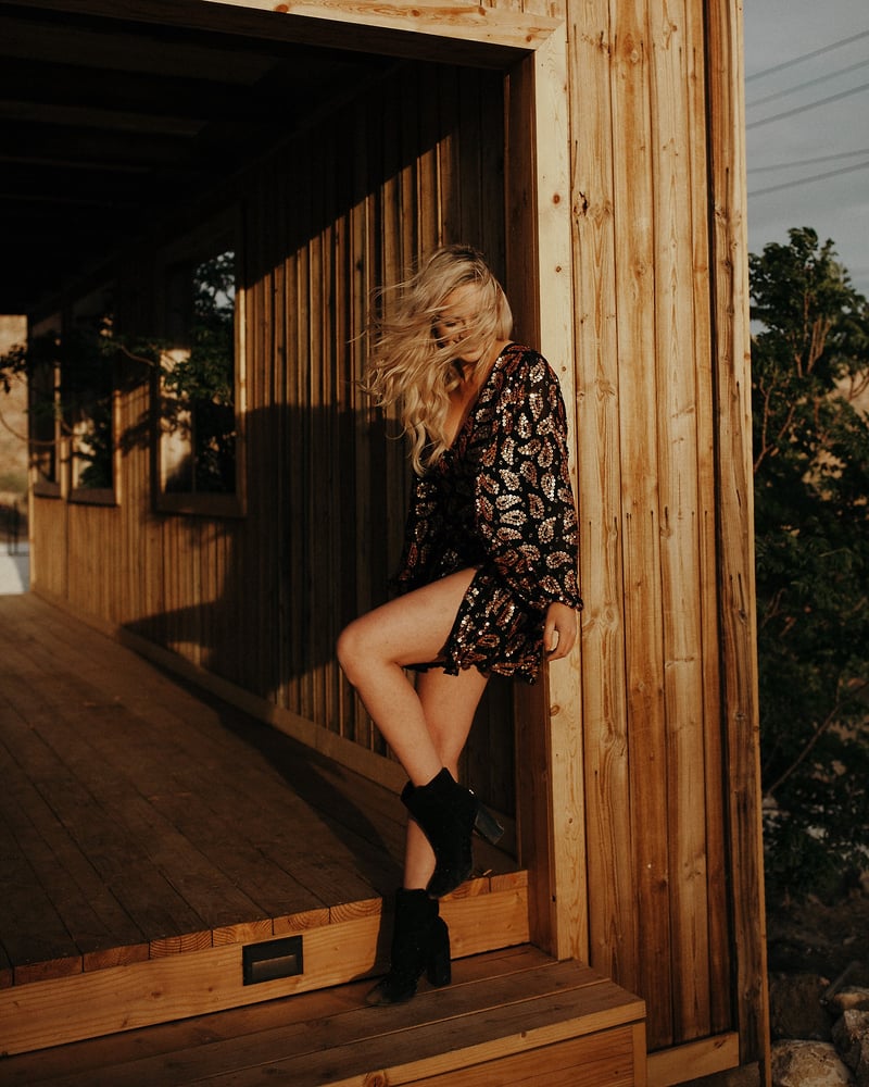 Emily Everett Joshua Tree Ca 2 - Jordan Voth | Portrait & Lifestyle Photographer