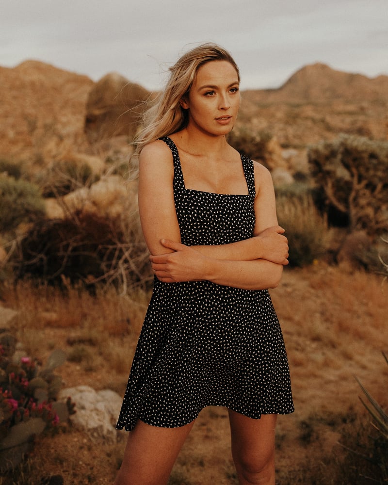 Emily Everett Joshua Tree Ca 2 - Jordan Voth | Portrait & Lifestyle Photographer