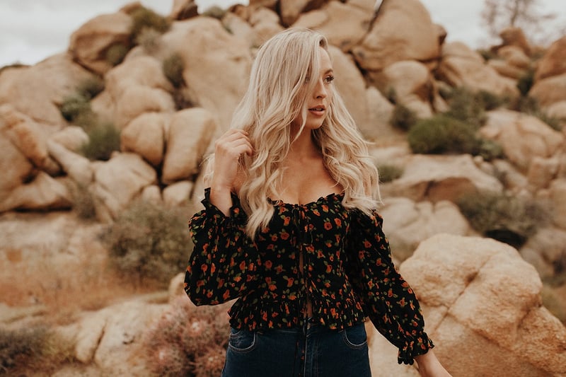 Emily Everett Joshua Tree Ca 2 - Jordan Voth | Portrait & Lifestyle Photographer