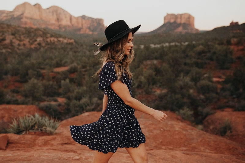 Mariana And Suzanna Sedona Az - Jordan Voth | Portrait & Lifestyle Photographer