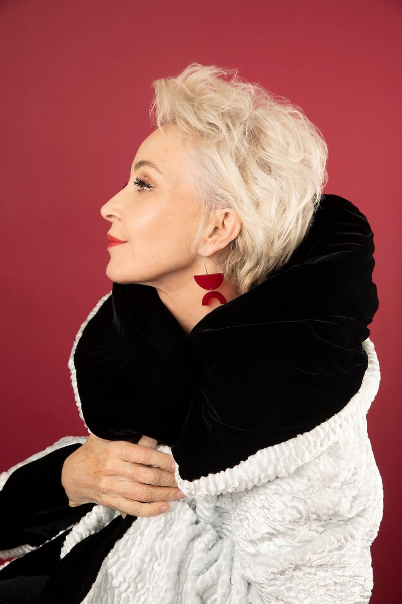 annie potts - Kim Newmoney | Website