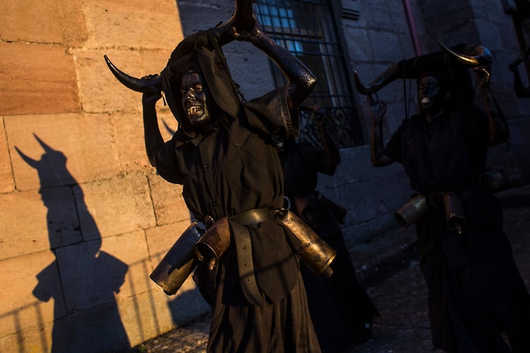 Bulls Fire And Masks - Alejandro Martínez Vélez