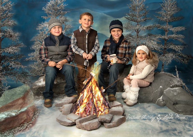 Holiday Galleries - Portrait Artistry by Linda Marie | Newborn, Children & Family Photography